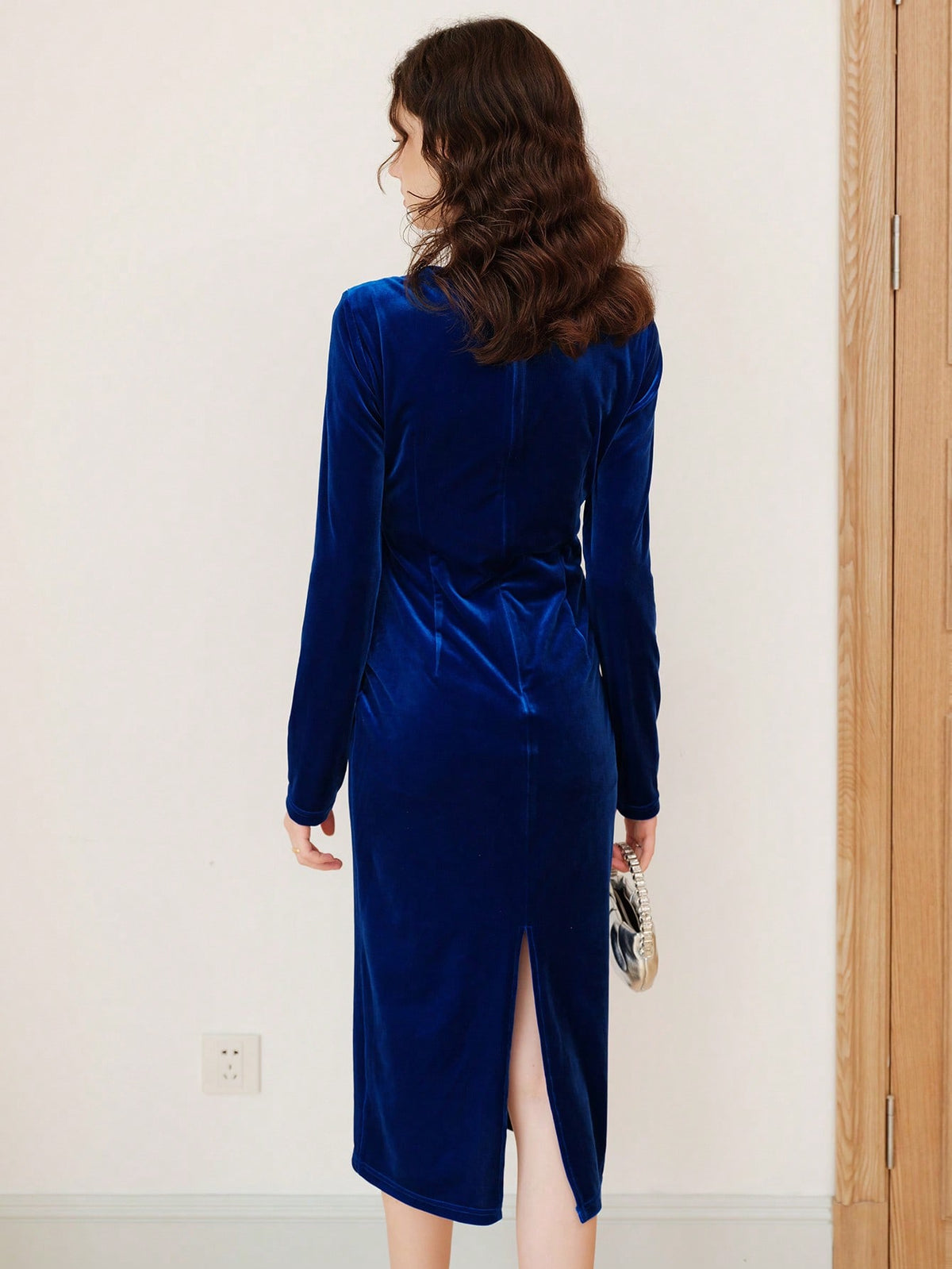Sivya | Twist-Front Velvet Dress