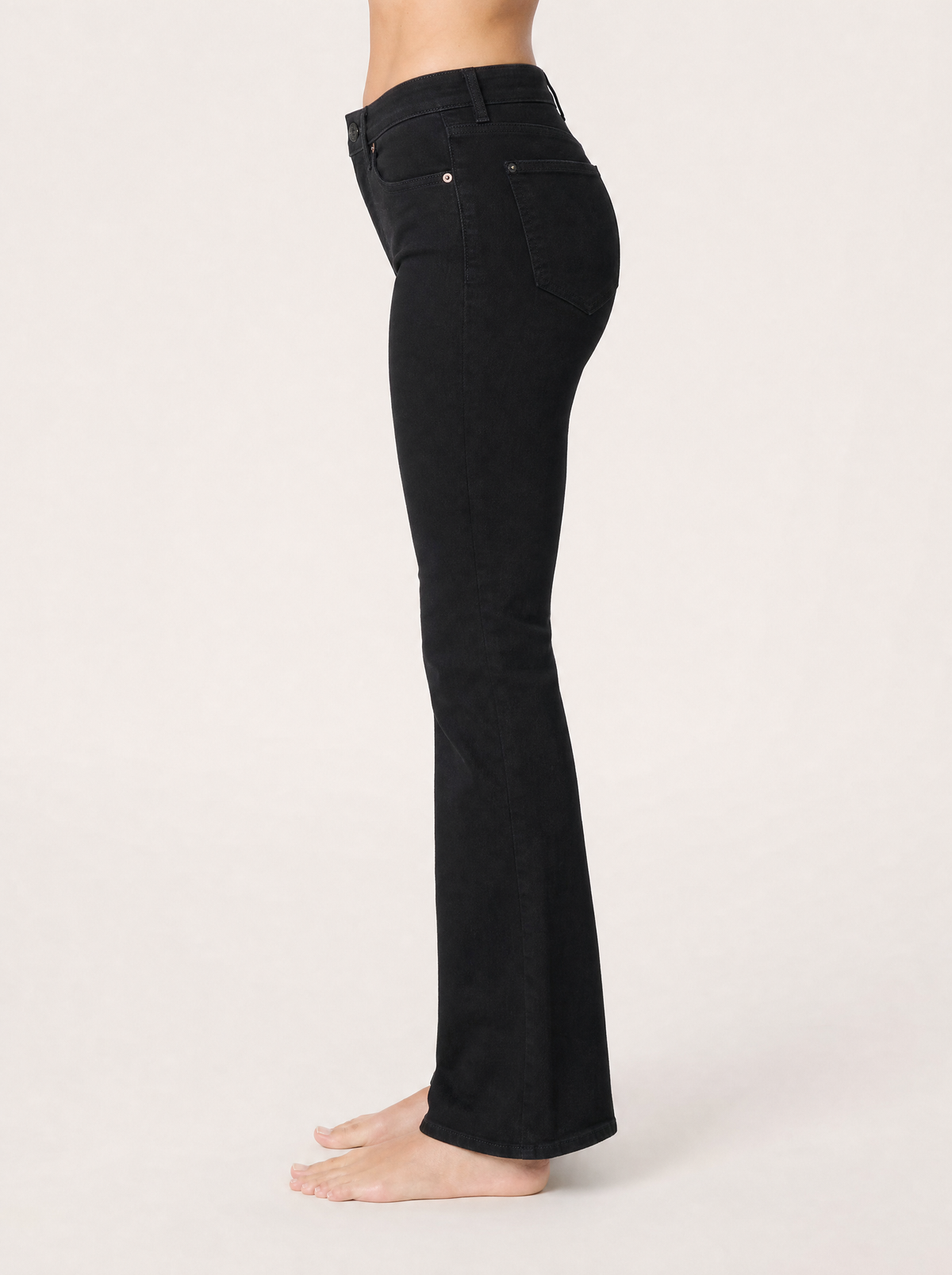 The Bootcut Jean in black, side view