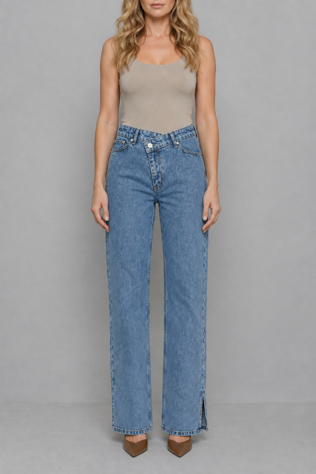 Svia | Cross Button Straight Leg Jeans