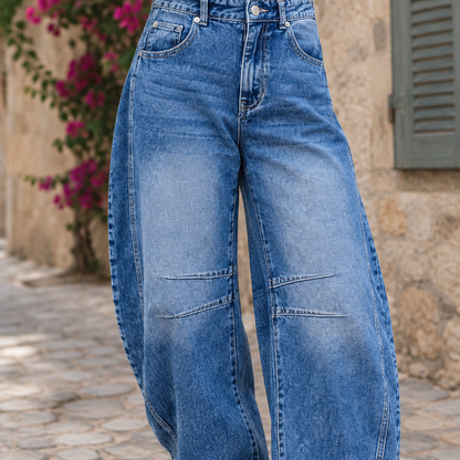 Amina | Mid-Rise Cropped Flare Jeans