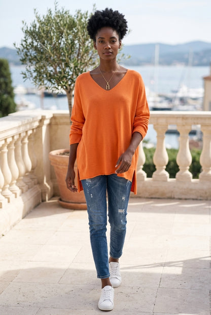 Kiris | Relaxed V-Neck Pullover