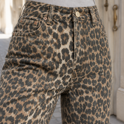 Avara | Leopard Print High-Waist Jeans
