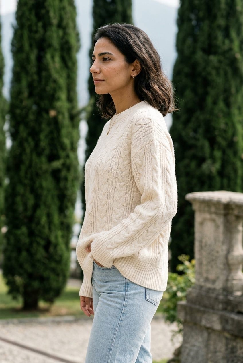 Orya | Cable-Knit Round-Neck Pullover